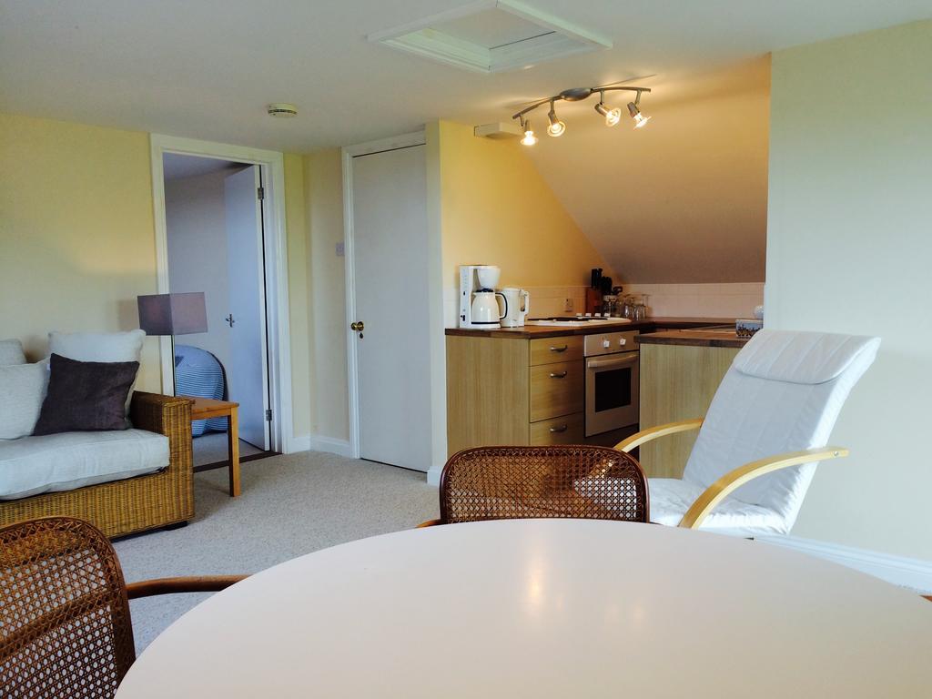 Trecarne House Bed & Breakfast ลิสคาร์ด ห้อง รูปภาพ
