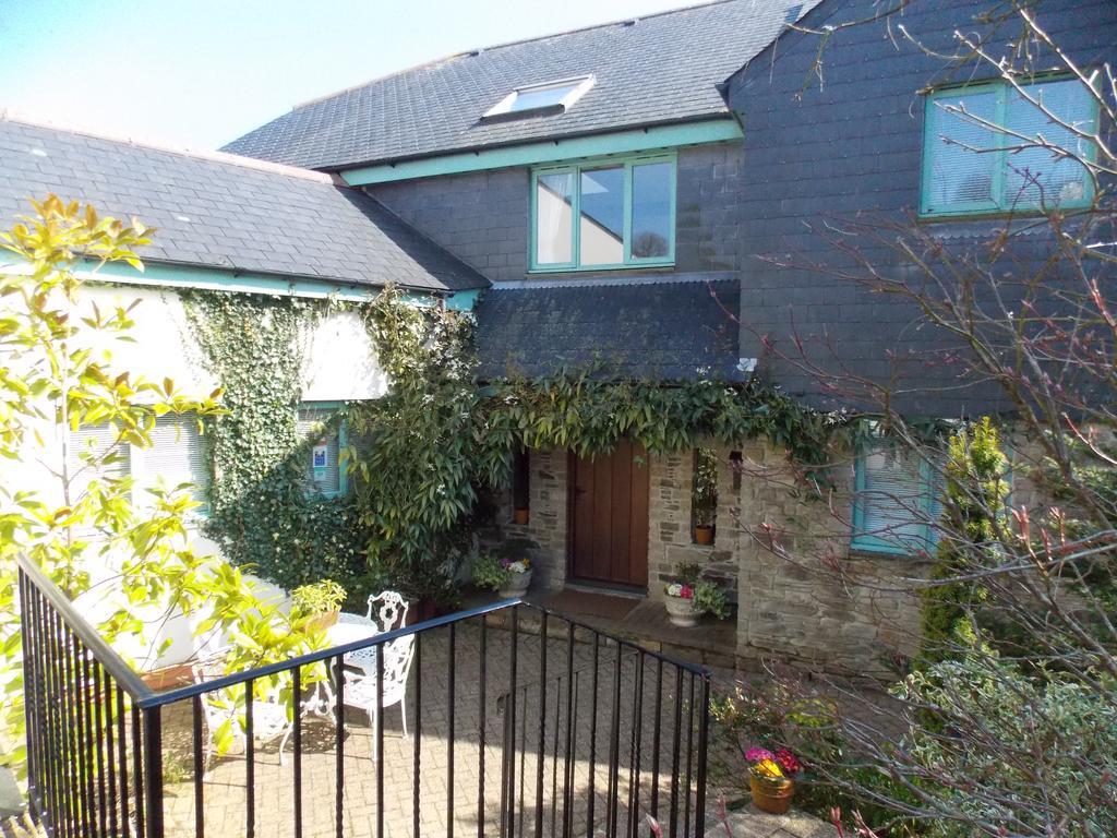 Trecarne House Bed & Breakfast ลิสคาร์ด ภายนอก รูปภาพ