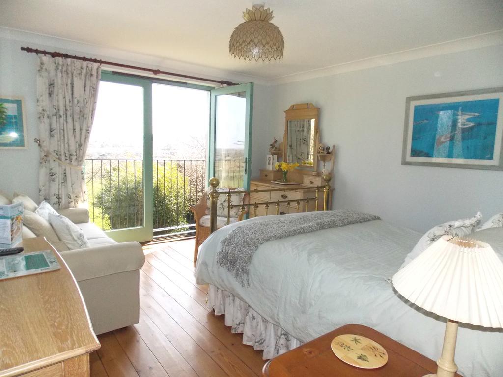 Trecarne House Bed & Breakfast ลิสคาร์ด ห้อง รูปภาพ