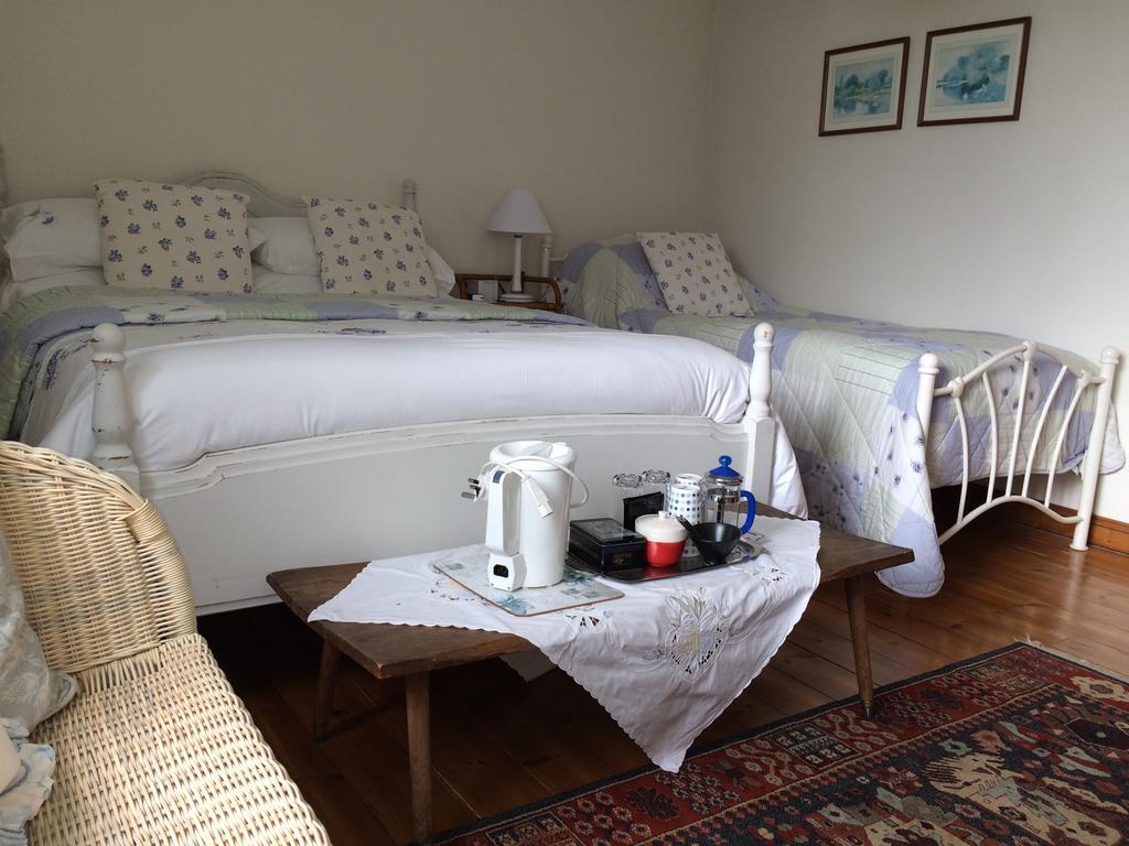 Trecarne House Bed & Breakfast ลิสคาร์ด ห้อง รูปภาพ