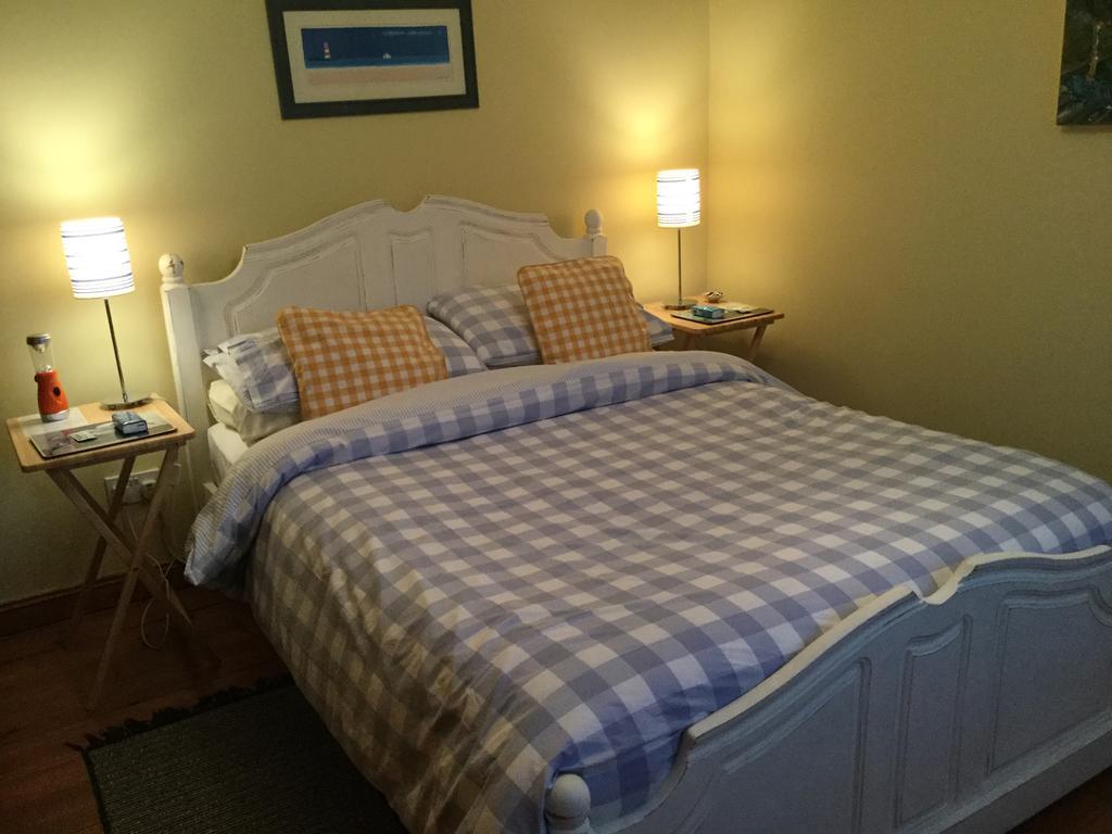 Trecarne House Bed & Breakfast ลิสคาร์ด ภายนอก รูปภาพ