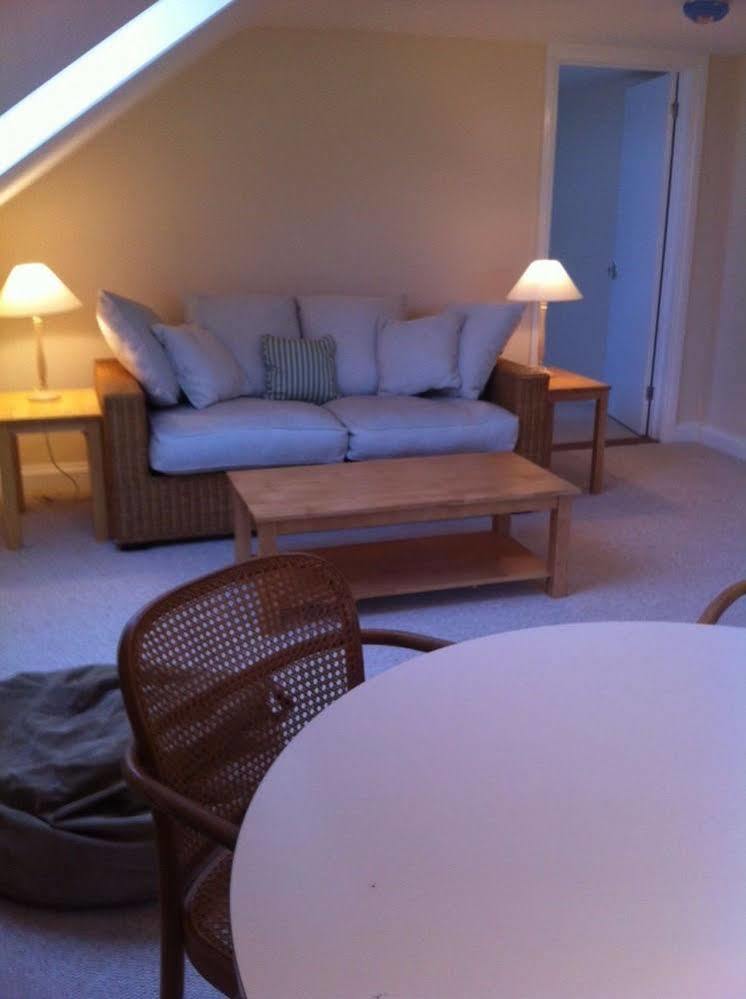 Trecarne House Bed & Breakfast ลิสคาร์ด ภายนอก รูปภาพ