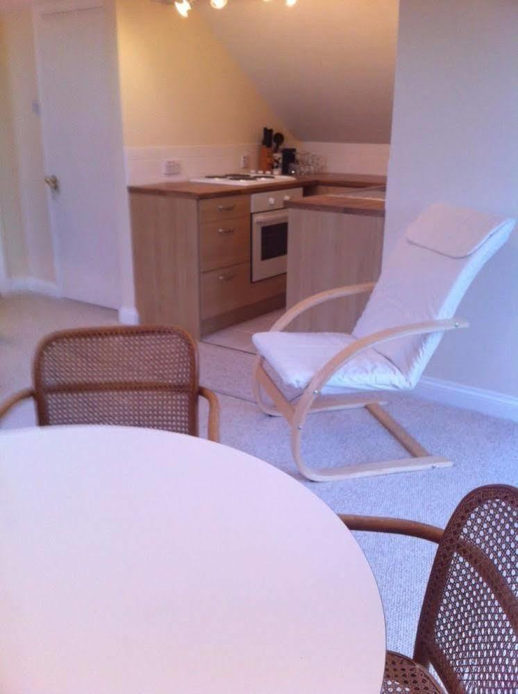 Trecarne House Bed & Breakfast ลิสคาร์ด ภายนอก รูปภาพ