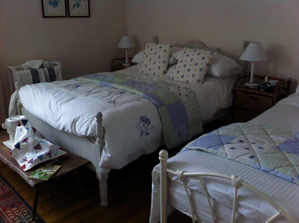 Trecarne House Bed & Breakfast ลิสคาร์ด ภายนอก รูปภาพ